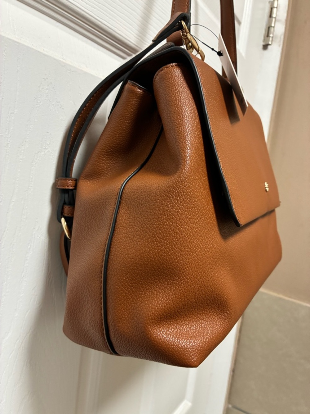 NWT LC Lauren Conrad Satchel/Crossbody with Handle and Removable Strap - Picture 6 of 15